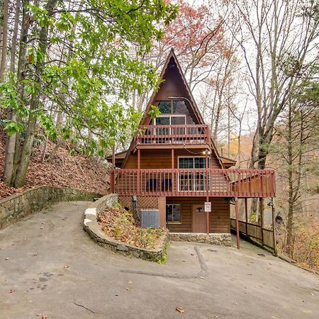 Gatlinburg A-Frame Home With Hot Tub Near Parkway Экстерьер фото