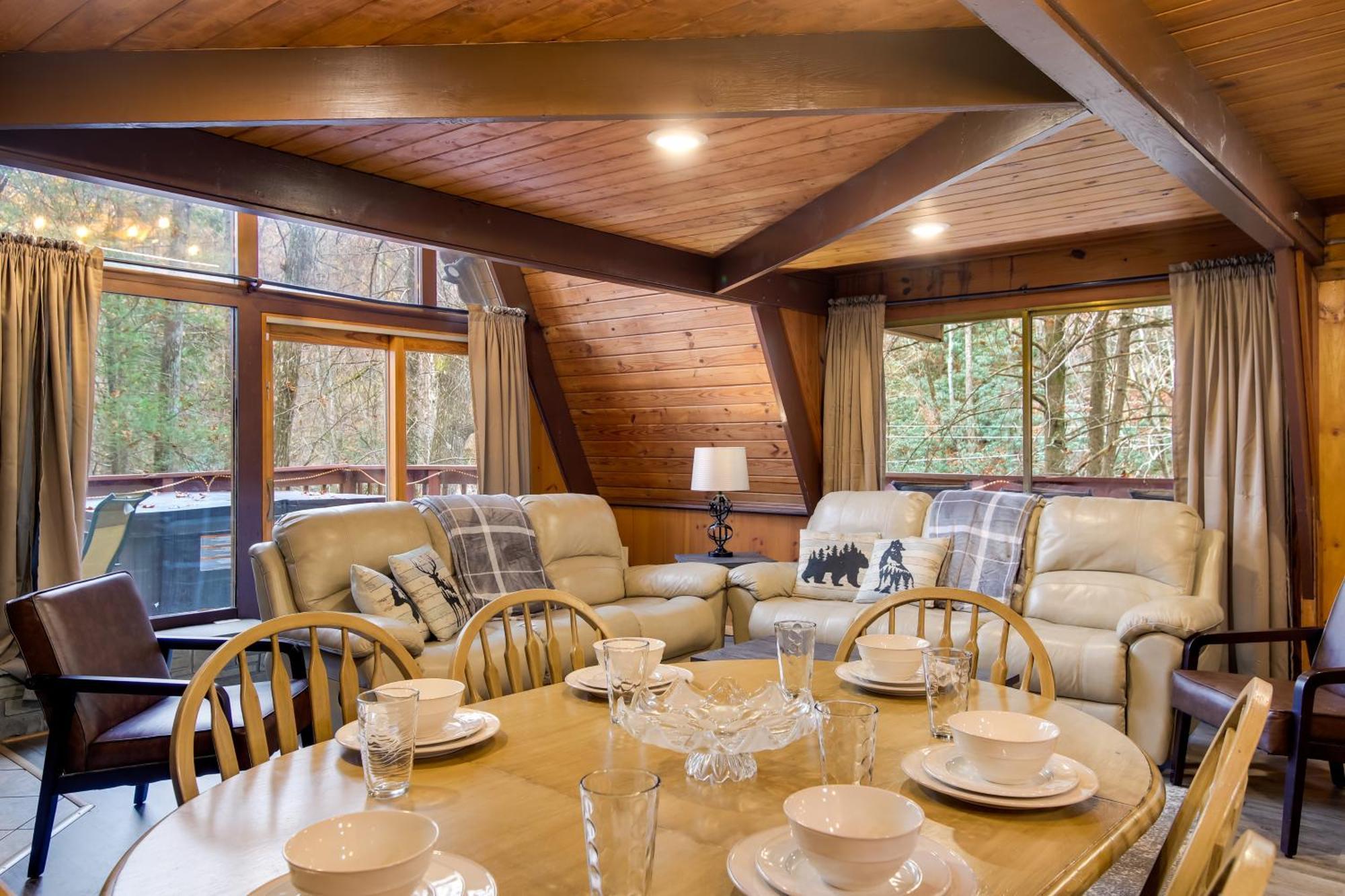 Gatlinburg A-Frame Home With Hot Tub Near Parkway Экстерьер фото